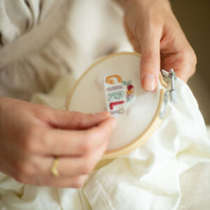 Borduurpakket Kleding Borduren Empower Selflove | IMAKIN